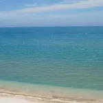 Welcoming In At The Seabeach