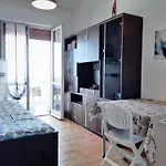 Lägenhet Welcoming In At The Seabeach Marotta