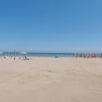 Welcoming In At The Seabeach Apartman