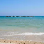 Welcoming In At The Seabeach