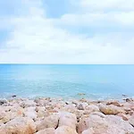 Welcoming In At The Seabeach Apartman Marotta
