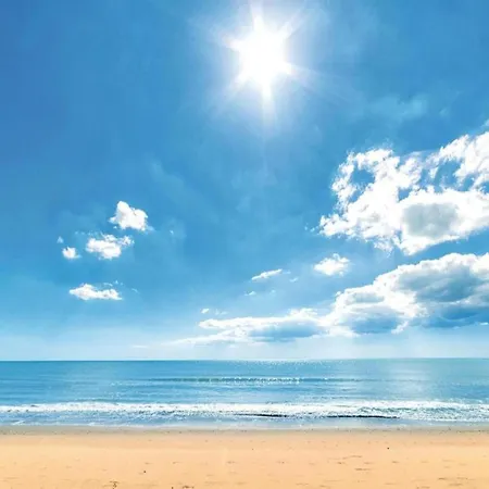 Welcoming In At The Seabeach Marotta