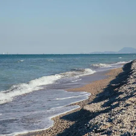 Welcoming In At The Seabeach 公寓 *
